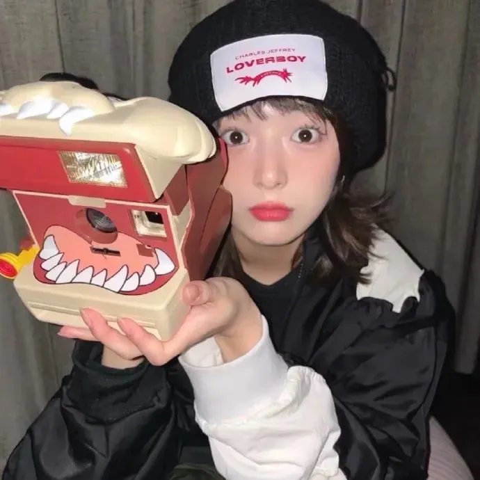 魔女的秘密 海报